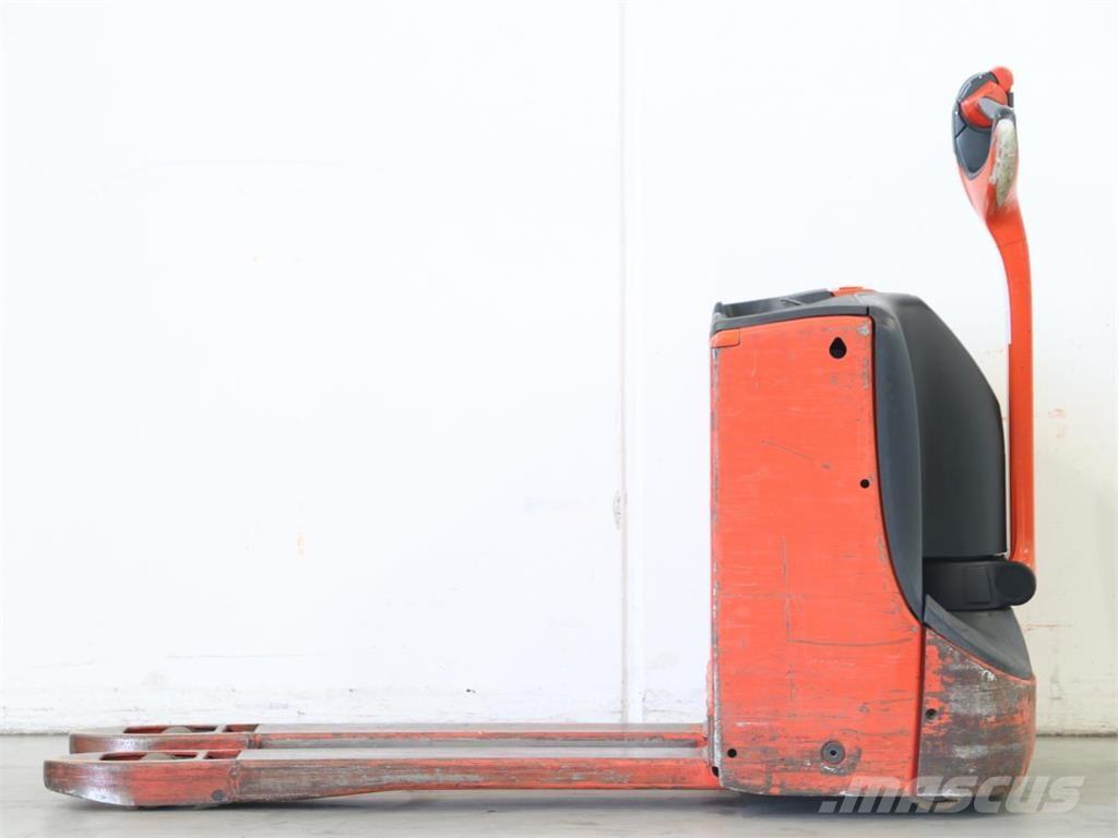 Linde T16/1152-02 Empilhador para operador externo