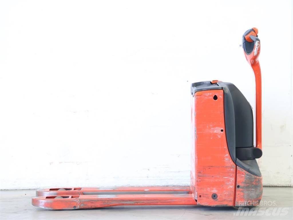 Linde T16/1152-02 Empilhador para operador externo