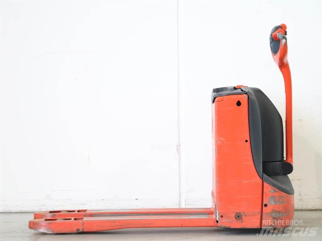 Linde T16/1152-02 Empilhador para operador externo