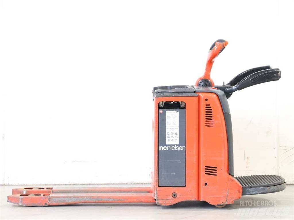 Linde T20AP/131-08 Empilhador para operador externo