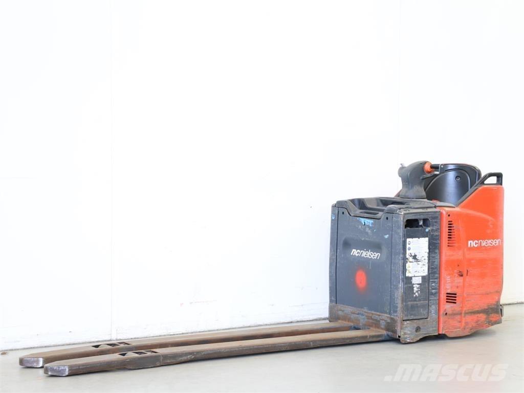 Linde T20SP/131 Empilhador para operador externo