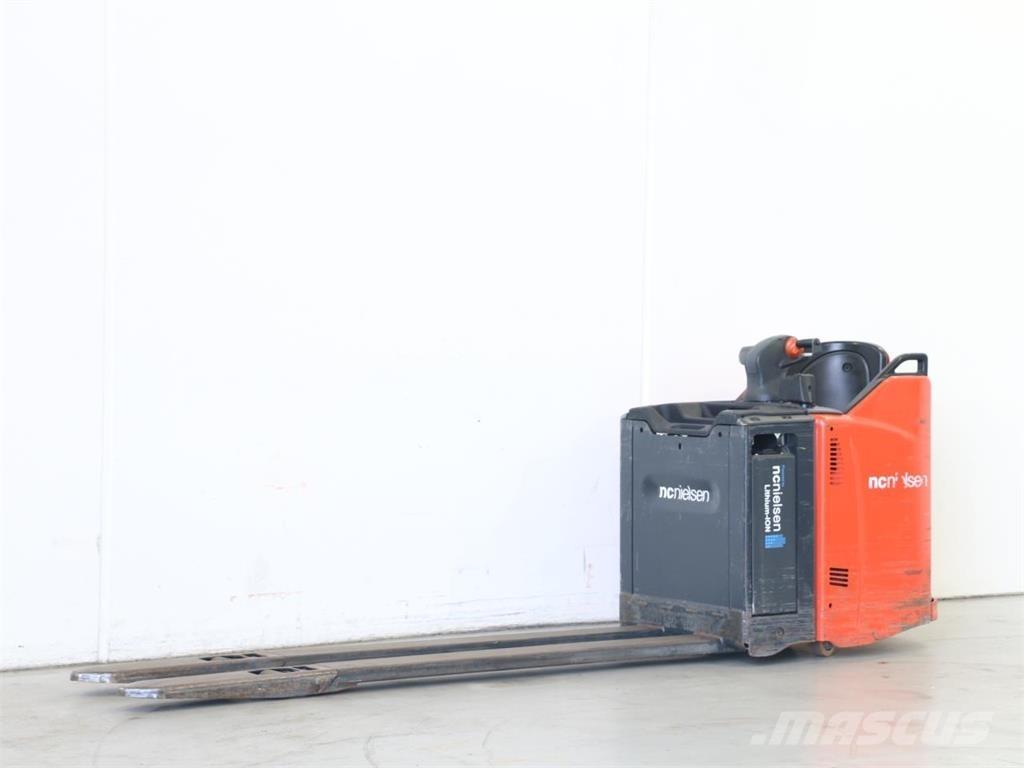 Linde T20SP/131 Empilhador para operador externo