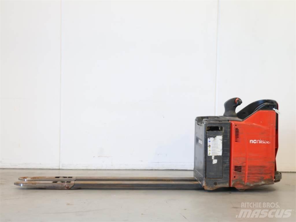 Linde T25SP/131-07 Empilhador para operador externo