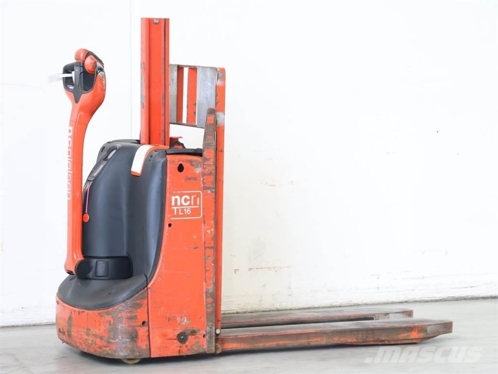 NCN TL16/1152-00 Empilhador para operador externo