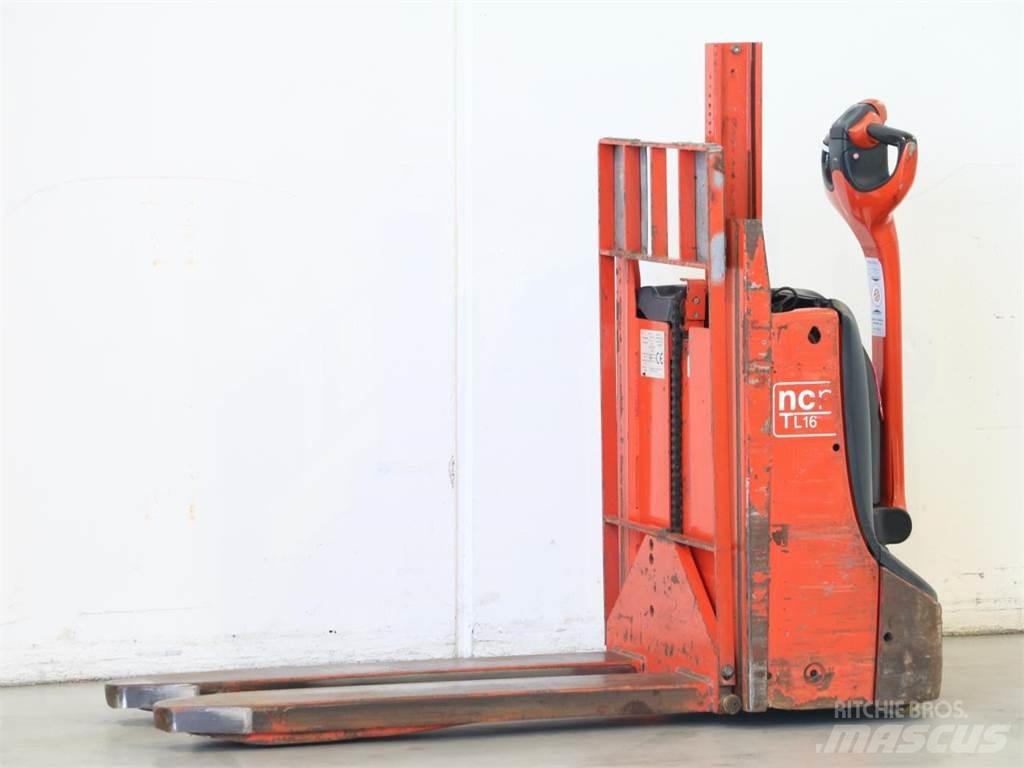 NCN TL16/1152-00 Empilhador para operador externo