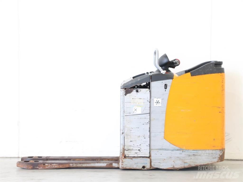 Still EXU-S 22 Empilhador para operador externo