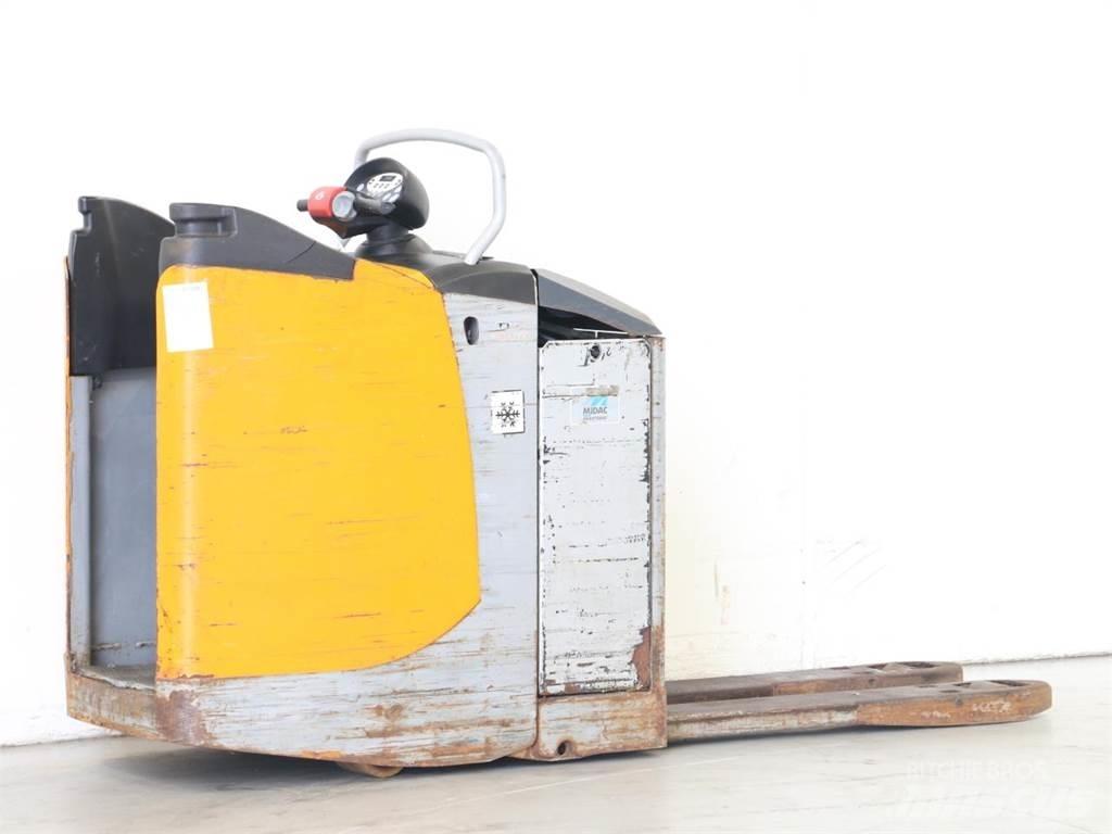 Still EXU-S 22 Empilhador para operador externo