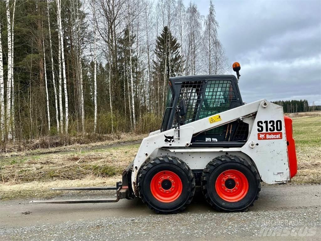Bobcat S130 Carregadoras de direcção deslizante