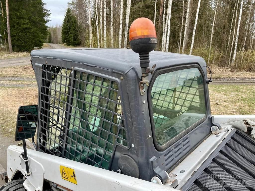 Bobcat S130 Carregadoras de direcção deslizante