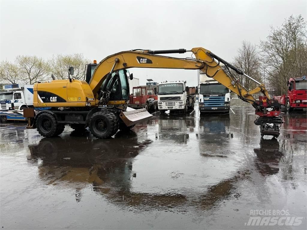 CAT M313 D Escavadoras de rodas