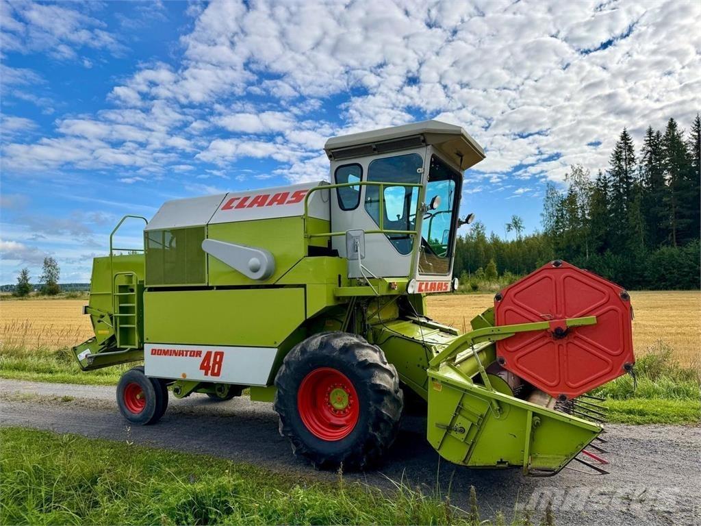 CLAAS 48 Ceifeiras debulhadoras