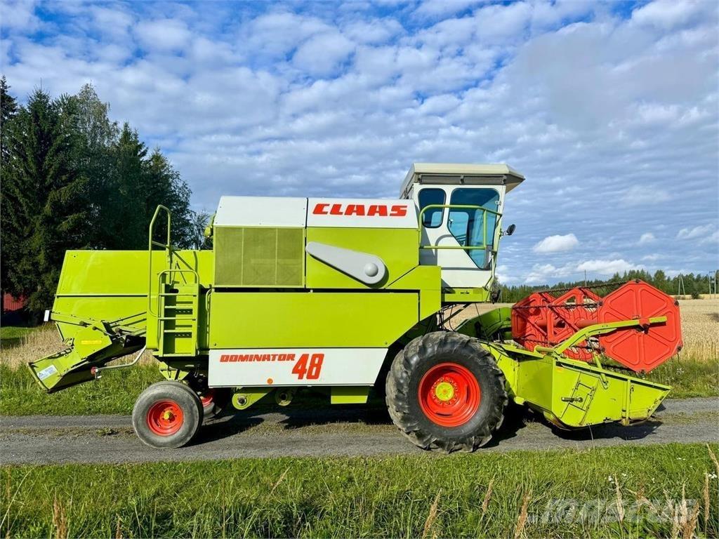 CLAAS 48 Ceifeiras debulhadoras