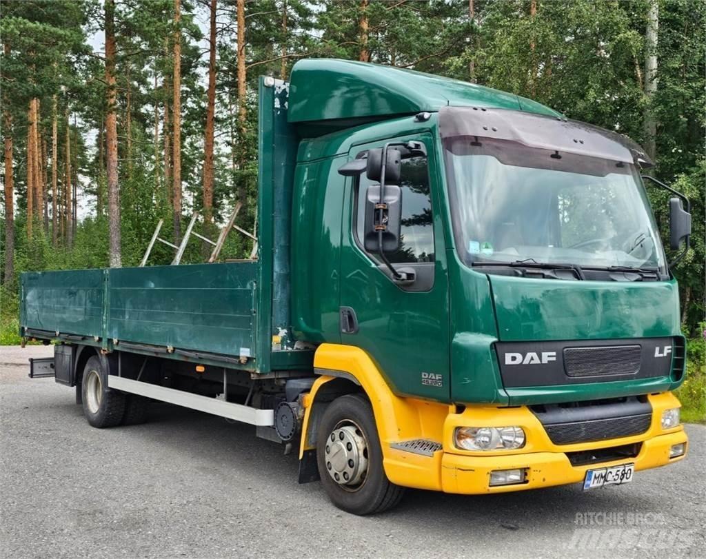 DAF LF 45.220 Camiões estrado/caixa aberta