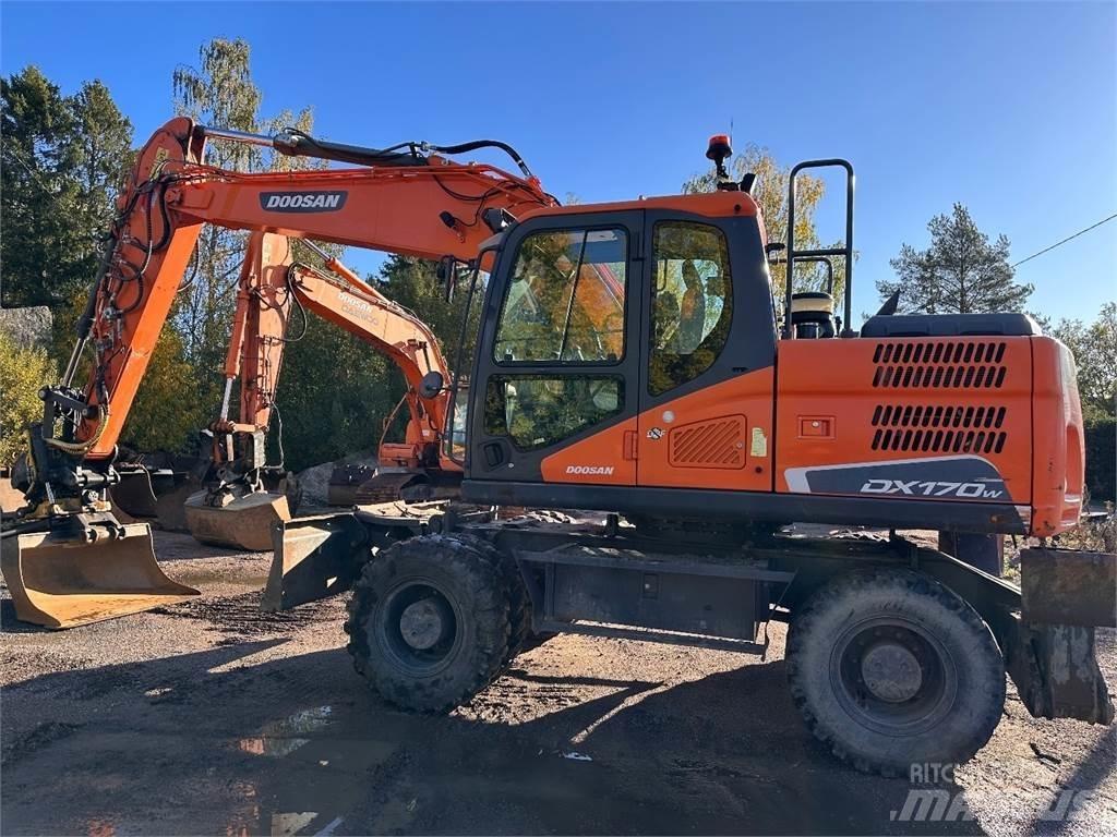 Doosan DX170W-5 Escavadoras de rodas
