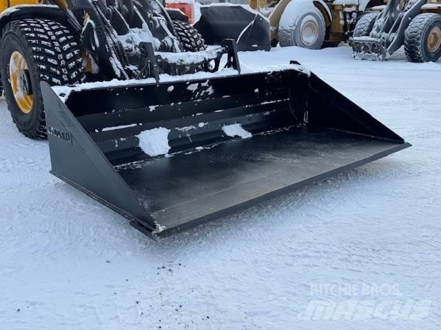  Jankko TK300 Baldes