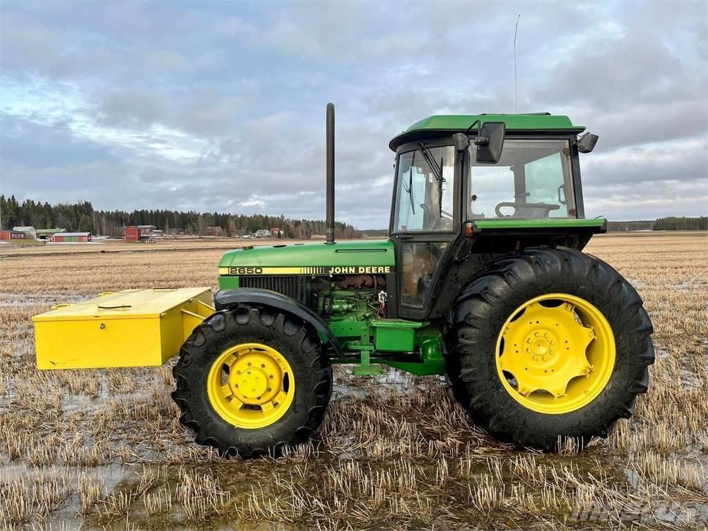 John Deere 2650 Tratores Agrícolas usados