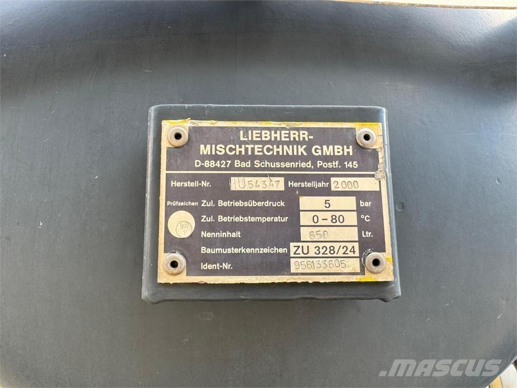 Liebherr 12m3 Camiões de betão