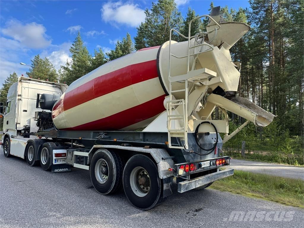 Liebherr 12m3 Camiões de betão