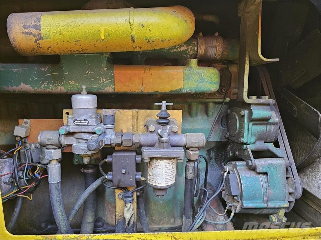 Lokomo AH 132 C Motoniveladoras