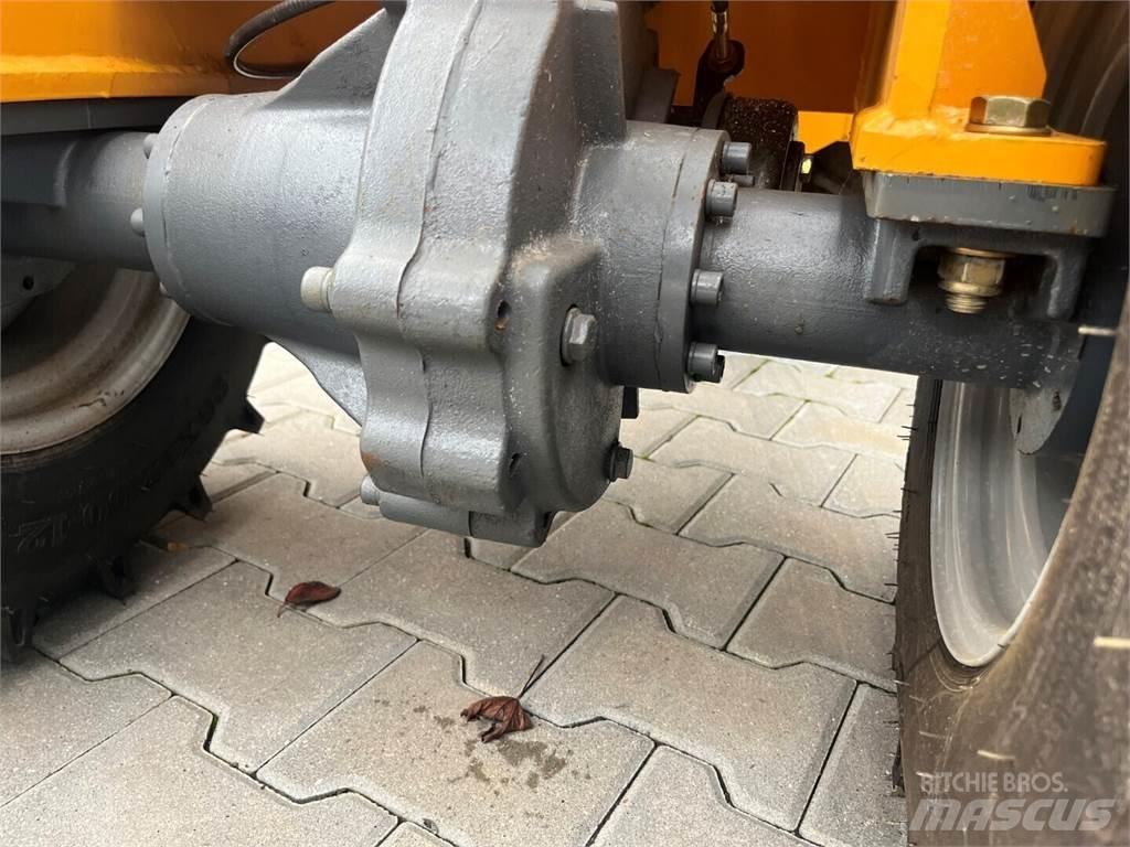 Multiloader L 10 Mini carregadoras