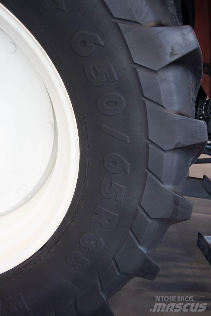 New Holland M135 Tratores Agrícolas usados