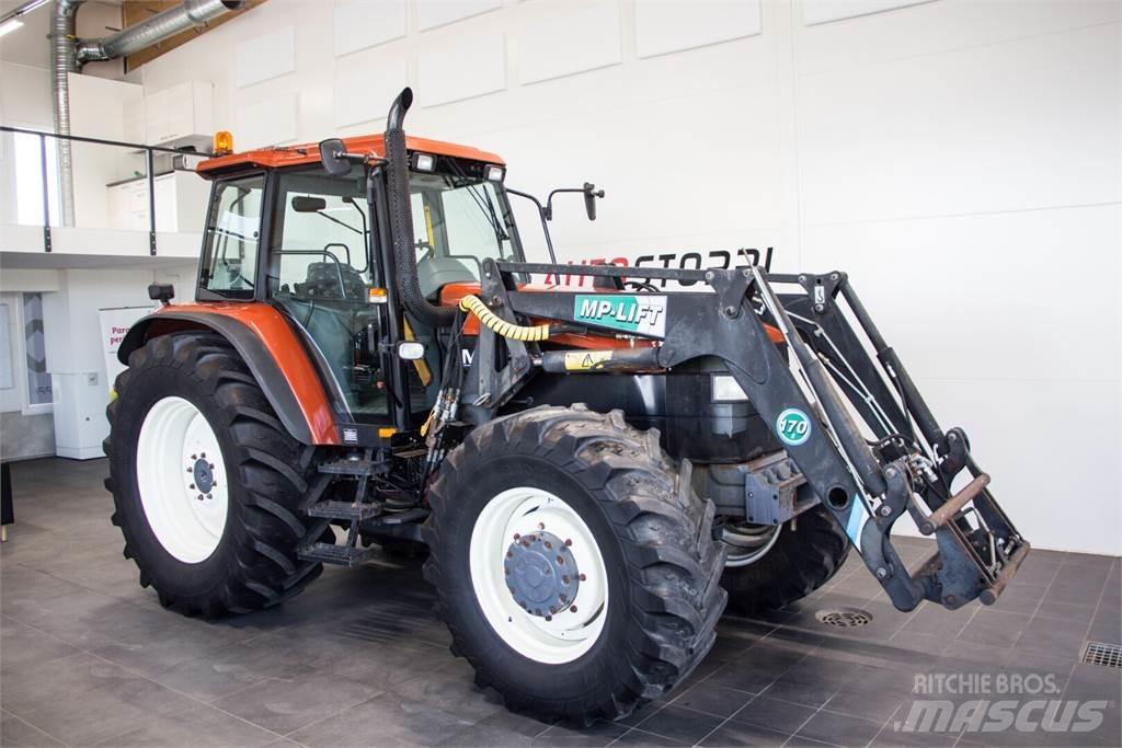 New Holland M135 Tratores Agrícolas usados