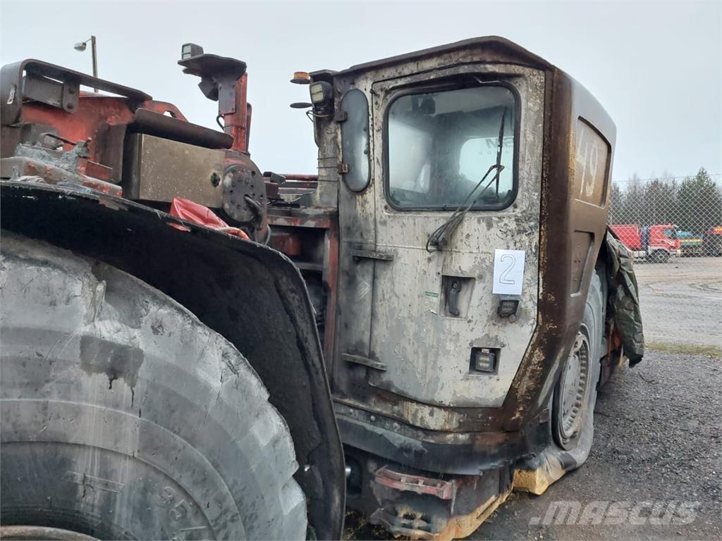 Sandvik TORO 621 Pás carregadoras de rodas
