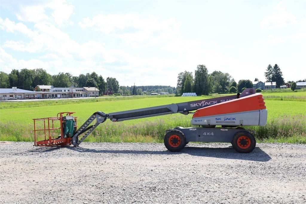 SkyJack SJ 45T Plataformas de Mastro Vertical