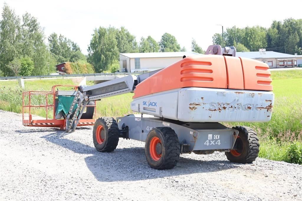 SkyJack SJ 45T Plataformas de Mastro Vertical