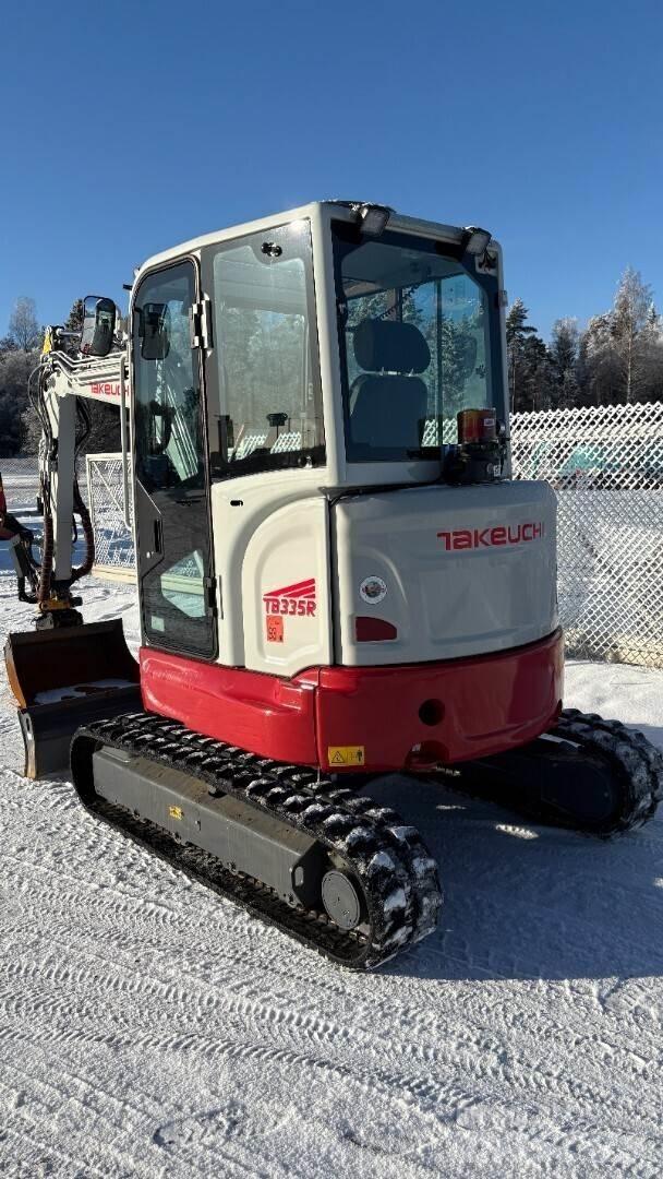 Takeuchi TB335R Mini Escavadoras <7t