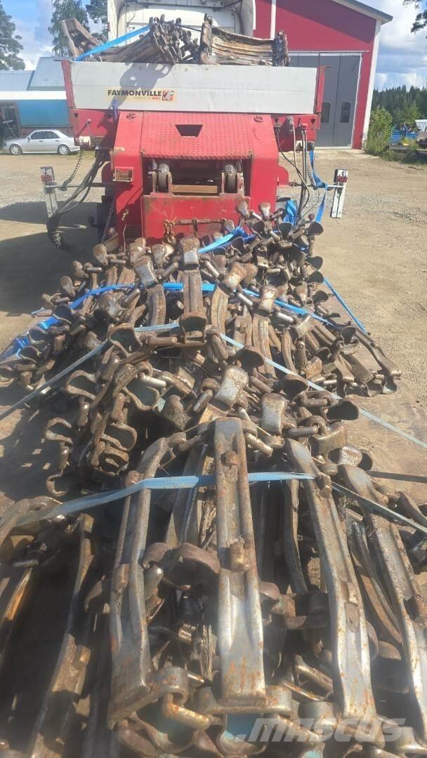  Teloja Rastos, correntes e material rodante