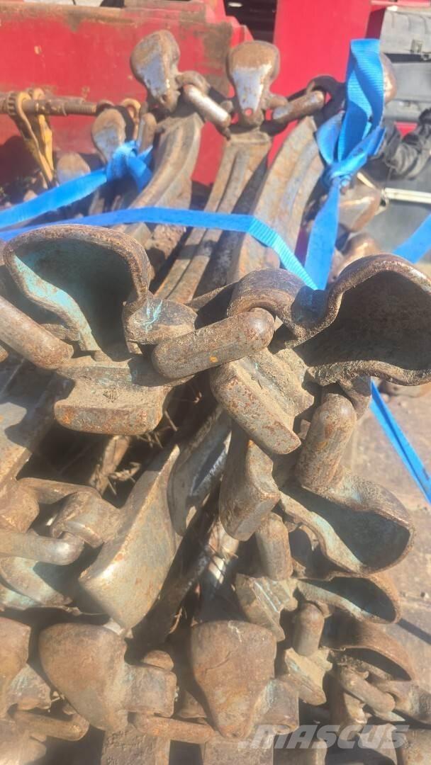  Teloja Rastos, correntes e material rodante