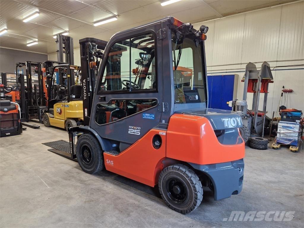 Toyota 02-8FDF25 Empilhadores Diesel