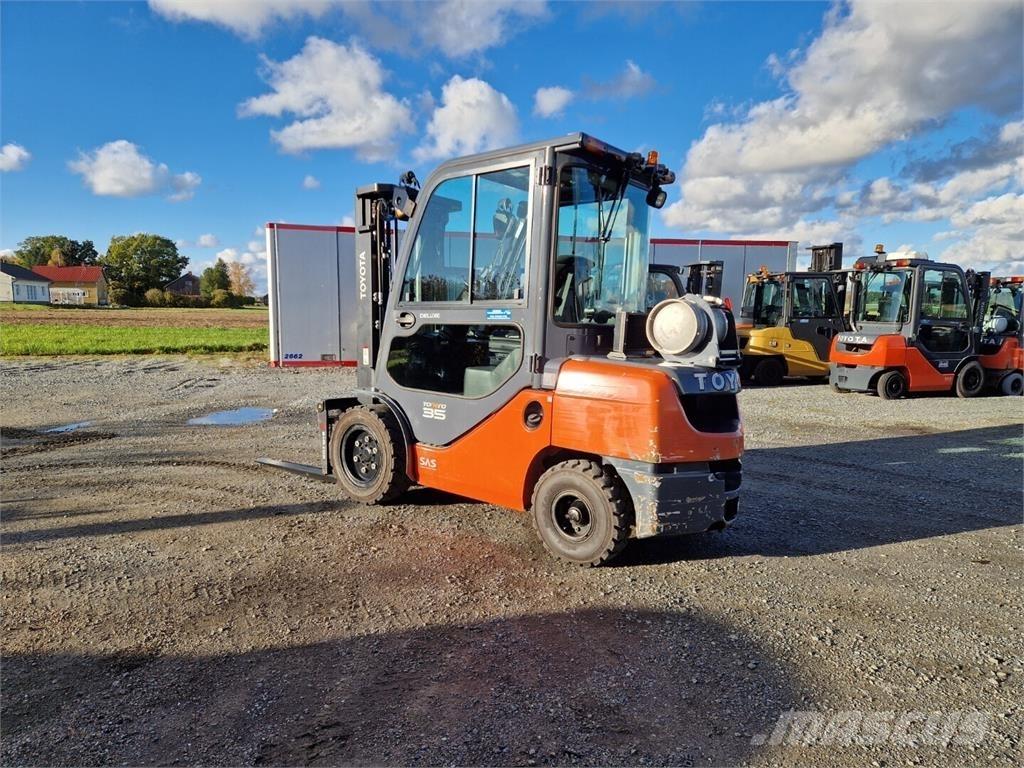 Toyota 02-8FGJF35 Empilhadores a gás