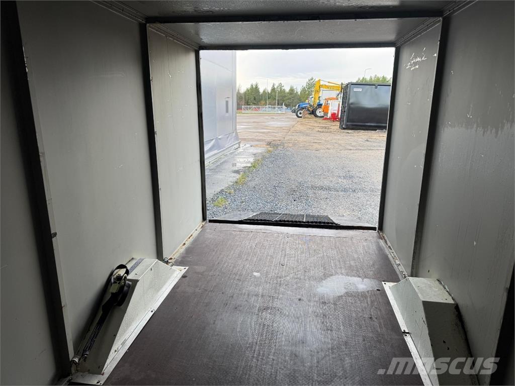  Umpiperäkärry Reboques Leves