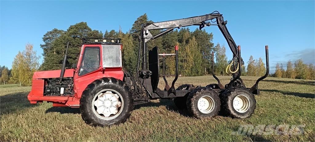 Valmet 702 Forwarders florestais