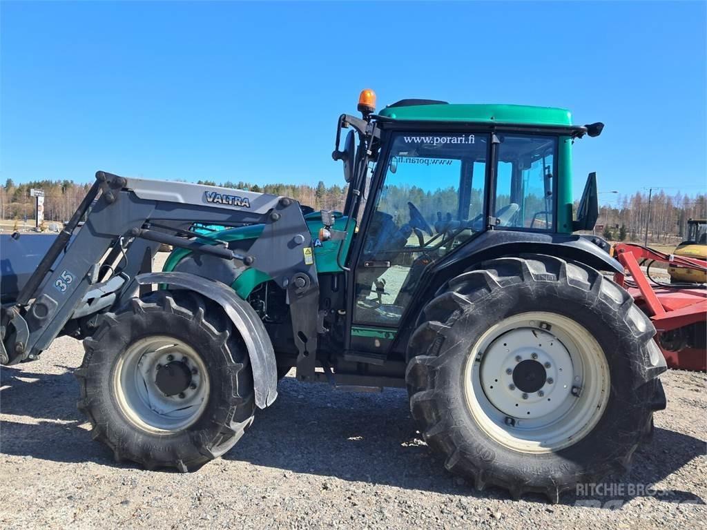 Valtra A92 Tratores Agrícolas usados