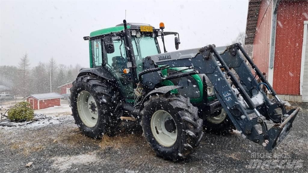 Valtra A92 Tratores Agrícolas usados