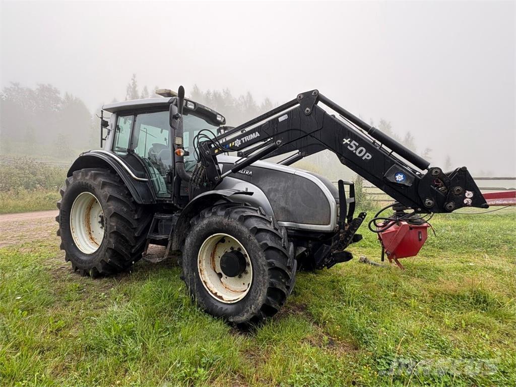Valtra T 151 E Tratores Agrícolas usados