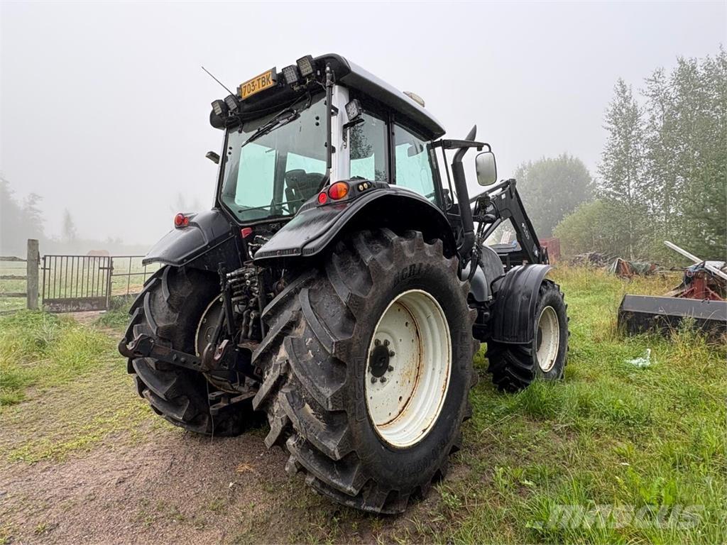 Valtra T 151 E Tratores Agrícolas usados
