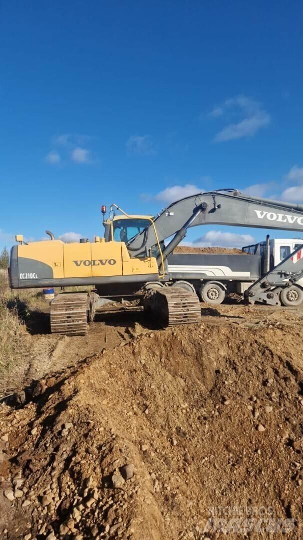 Volvo 210C Escavadoras de rastos