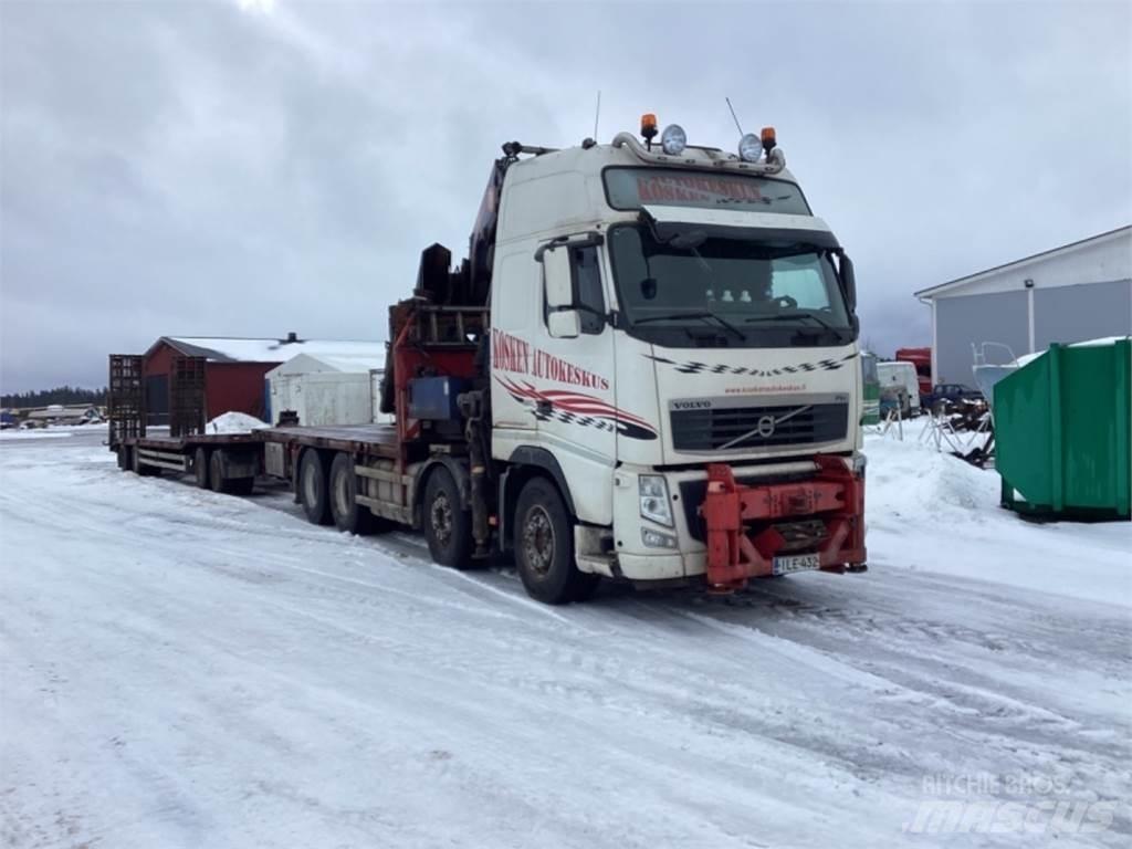 Volvo 8x4 Camiões grua