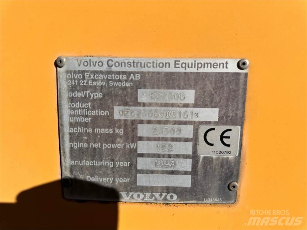Volvo EC230B Escavadoras de rastos