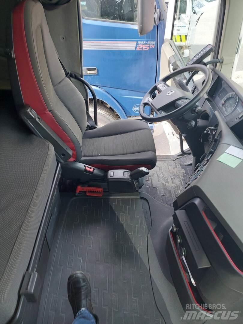 Volvo FH500 8x4 Camiões Ampliroll