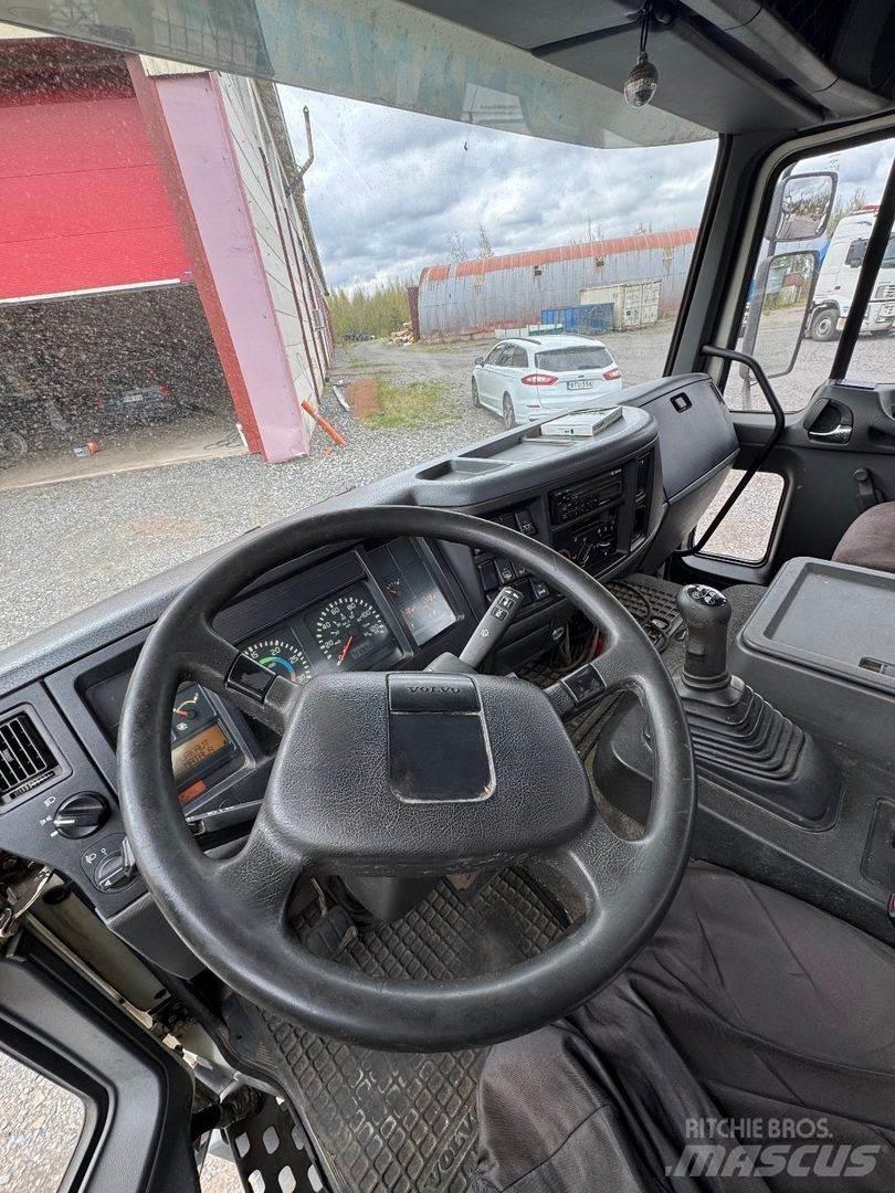 Volvo FL6 Camiões estrado/caixa aberta