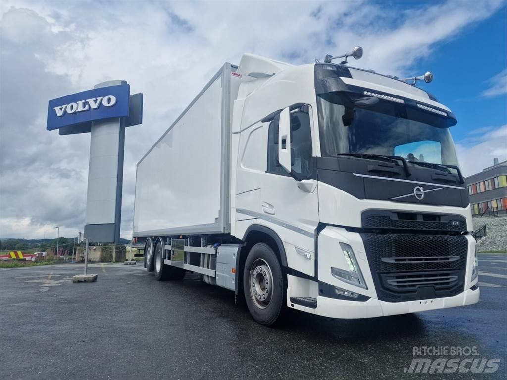 Volvo FM 500 6x2 Camiões de caixa fechada