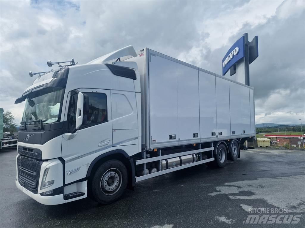 Volvo FM 500 6x2 Camiões de caixa fechada