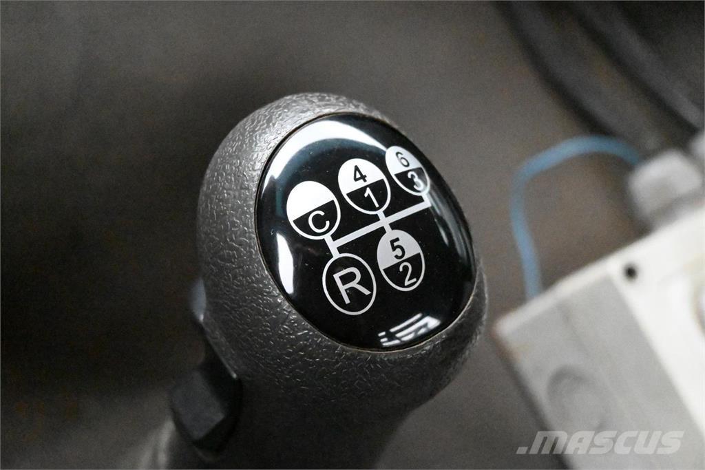 Volvo FM300 6x2 Camiões Ampliroll