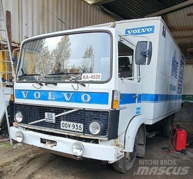 Volvo huoltoauto Camiões de caixa fechada
