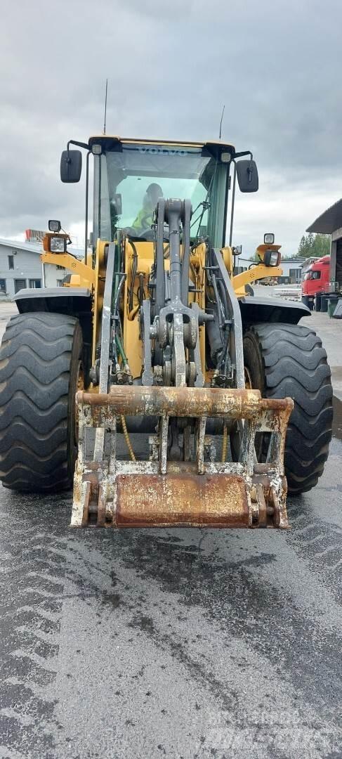 Volvo L 120G Pás carregadoras de rodas